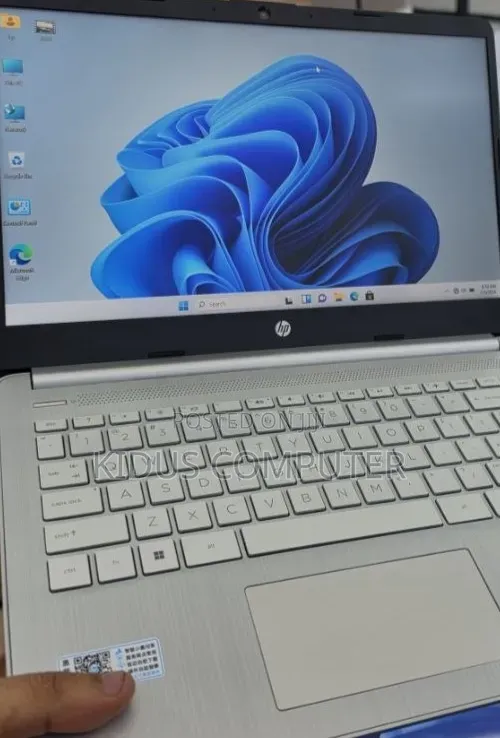 New Laptop HP Stream Notebook 16GB Intel Core i5 SSD 512GB