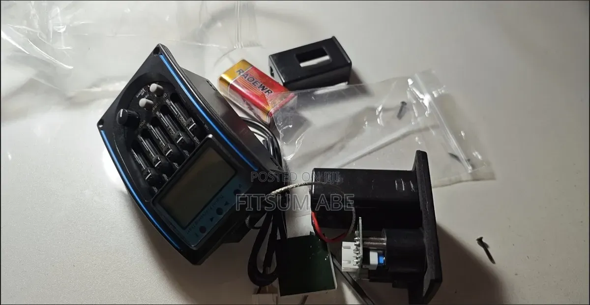 LC-5 Digital Guitar Preamp Tuner