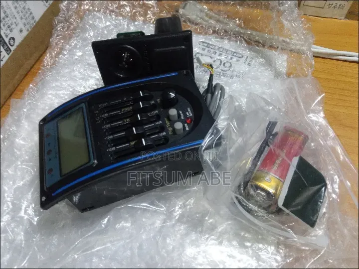 LC-5 Digital Guitar Preamp Tuner