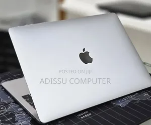 New Laptop Apple MacBook Pro 2019 16GB Intel Core i7 SSD 256GB