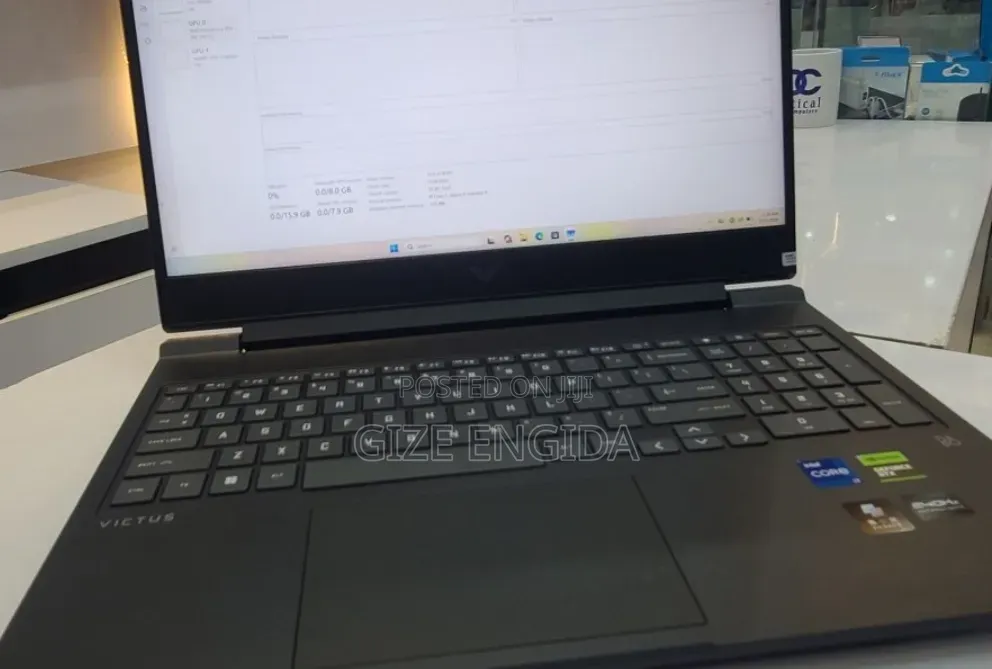 New Laptop HP Victus 15 16GB Intel Core i7 SSD 1T