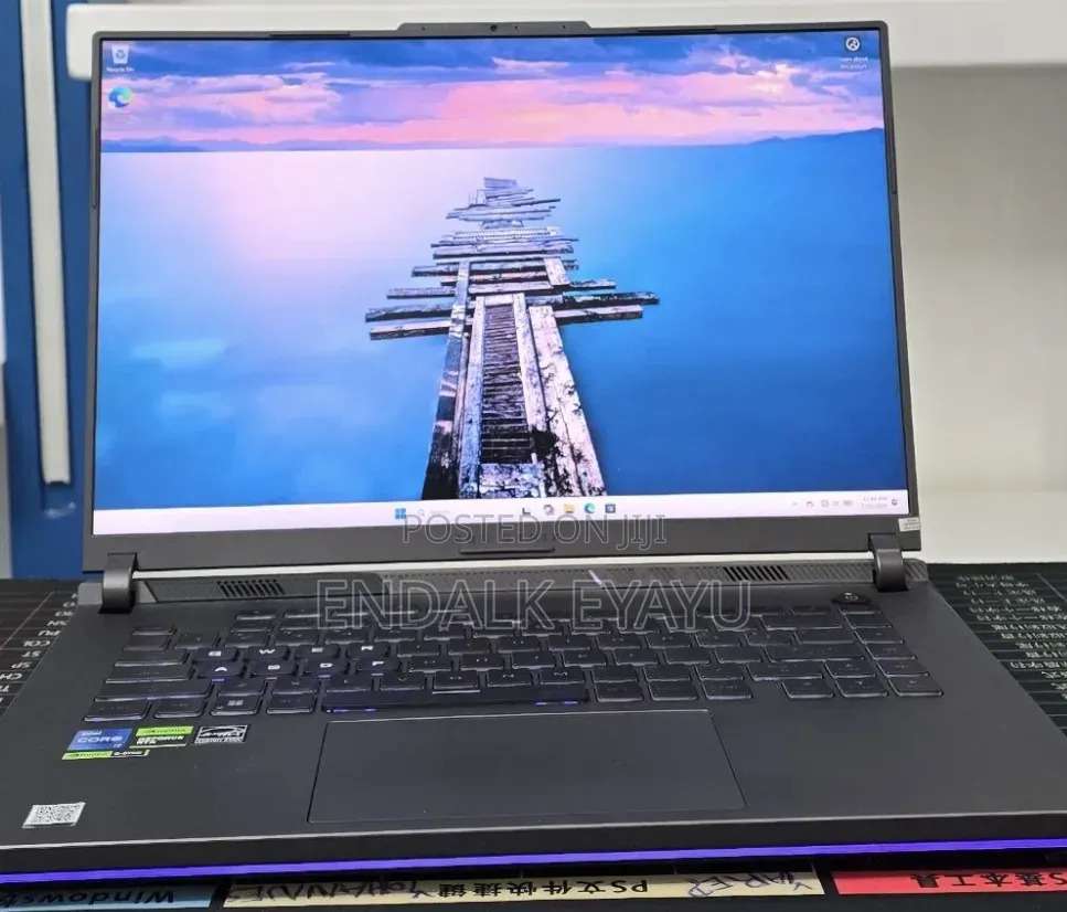 New Laptop Asus ROG Strix G16 16GB Intel Core i7 SSD 1T