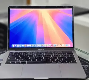 New Laptop Apple MacBook Pro 2019 16GB Intel Core i7 SSD 256GB