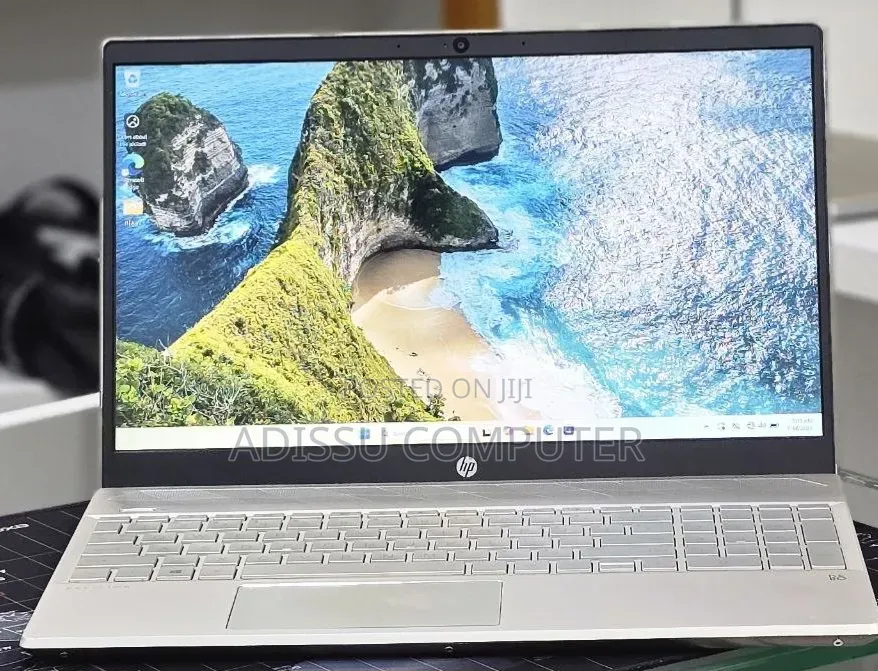 New Laptop HP Pavilion 15 8GB Intel Core i5 SSD 512GB