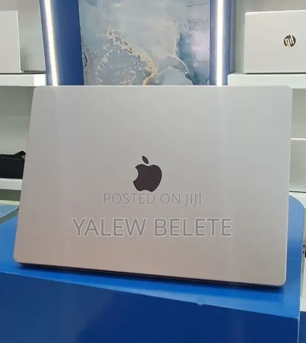 New Laptop Apple MacBook Pro 32GB Apple M1 Max SSD 1T