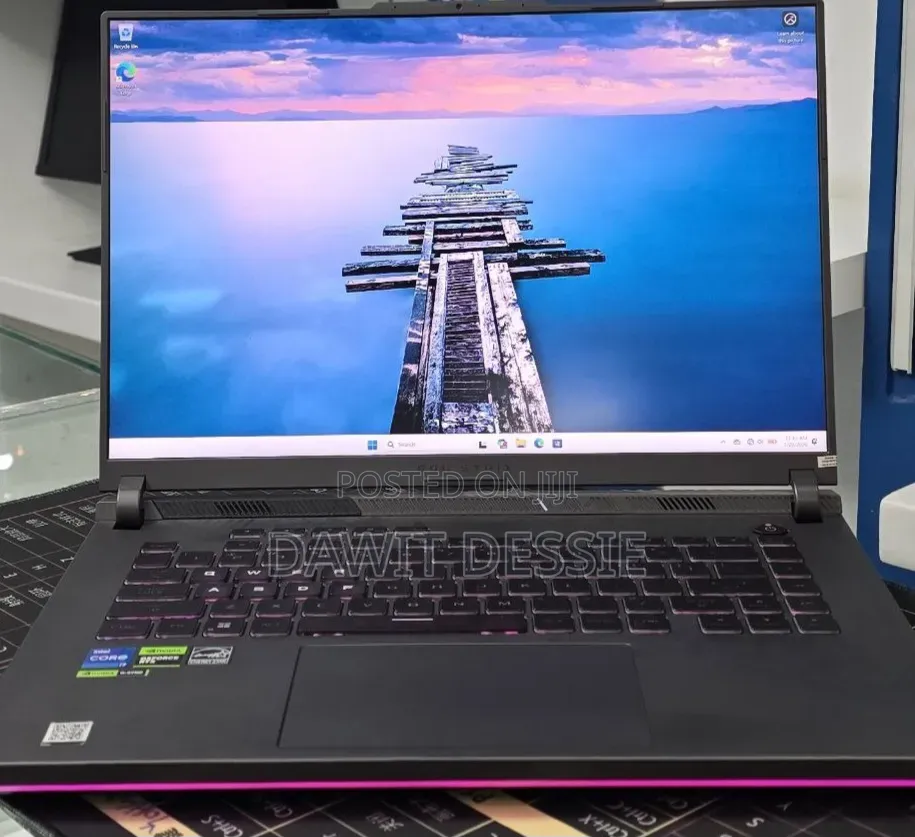 New Laptop Asus ROG Strix G16 16GB Intel Core i7 SSD 1T