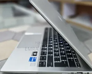 New Laptop HP EliteBook 830 G9 16GB Intel Core i5 SSD 512GB