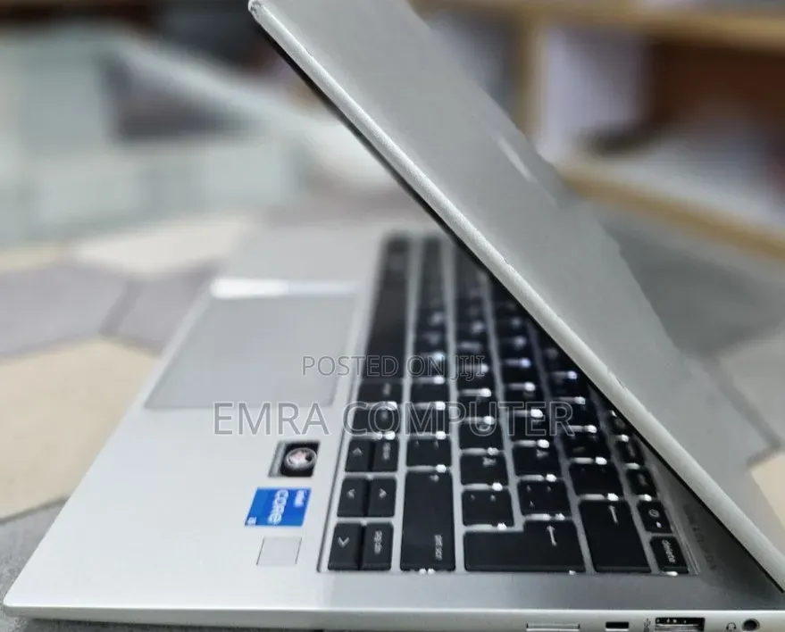 New Laptop HP EliteBook 830 G9 16GB Intel Core i5 SSD 512GB