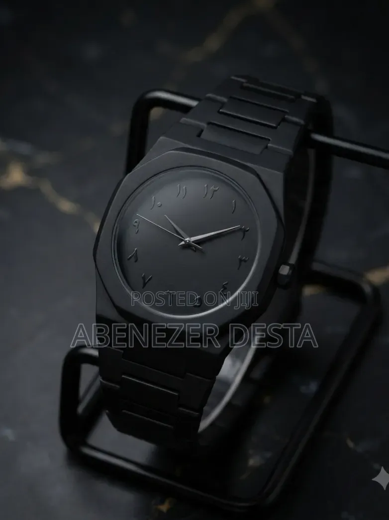 Aura Minimalist Analog Watch Featuring Arabic Numerals