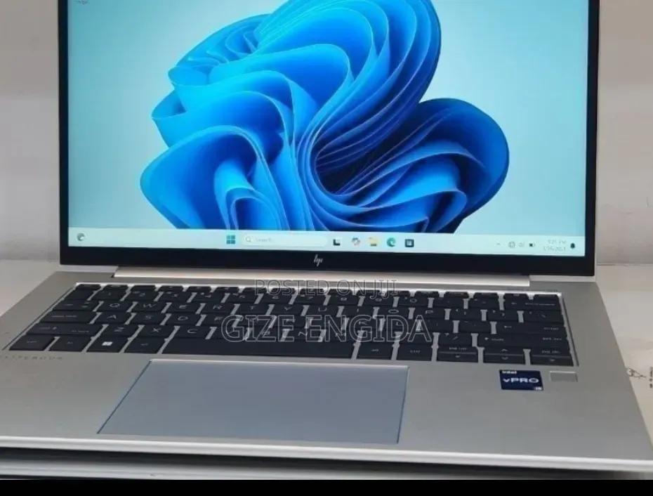 New Laptop HP EliteBook 840 G9 16GB Intel Core i5 SSD 512GB