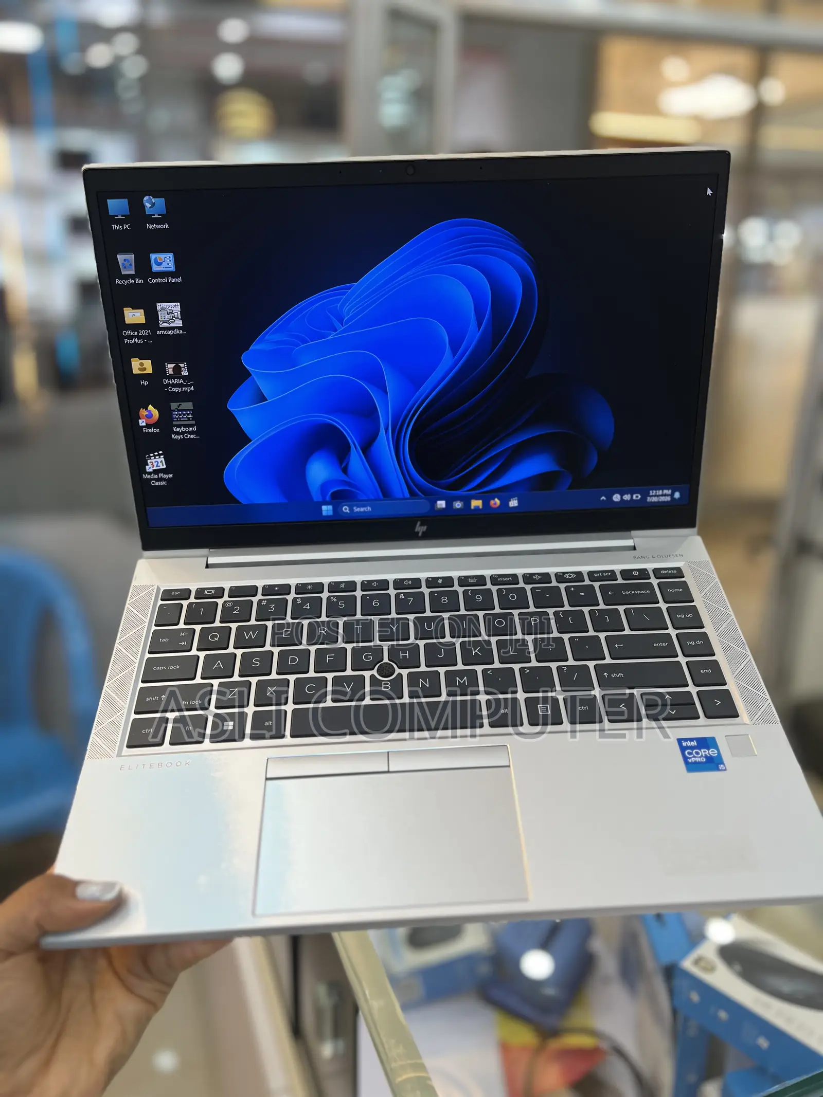 New Laptop HP EliteBook 840 G8 16GB Intel Core i5 SSD 512GB