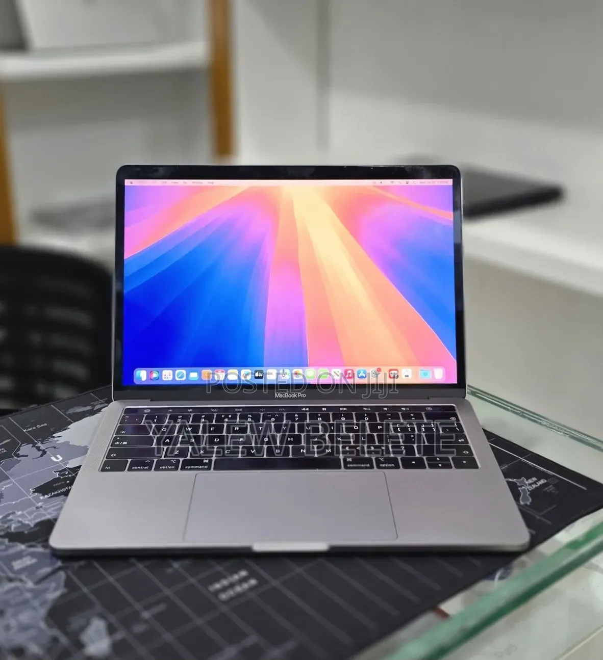 New Laptop Apple MacBook Pro 2019 16GB Intel Core i7 SSD 256GB