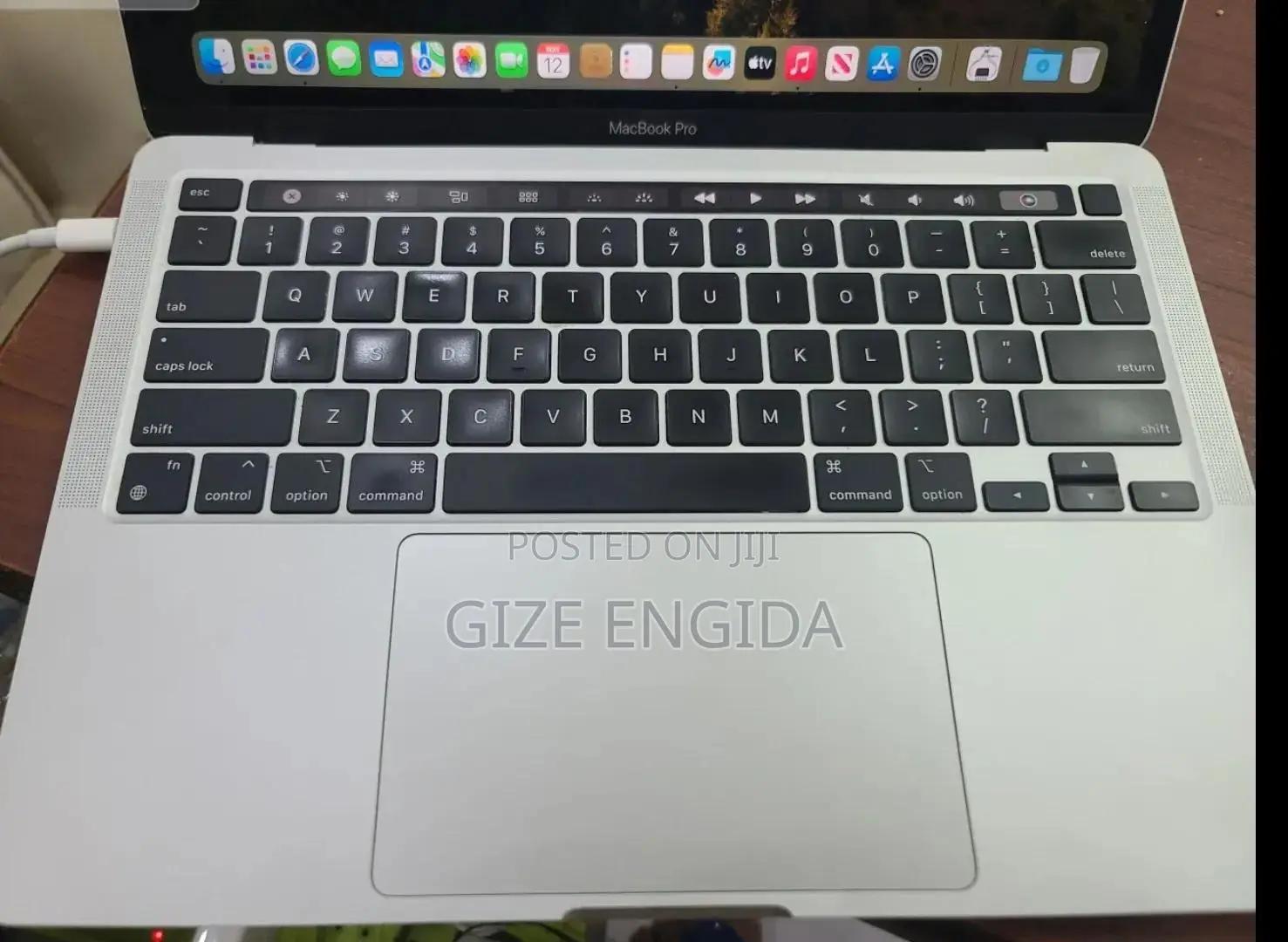 New Laptop Apple MacBook Pro 2021 M1 16GB Apple M1 Max SSD 256GB