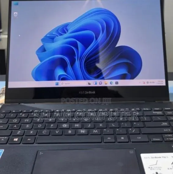 New Laptop Asus ZenBook UX430UA 16GB Intel Core i7 SSD 512GB