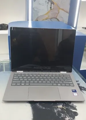 New Laptop HP OmniBook Ultra Flip 14" 16GB Intel Core Ultra 7 SSD 1T