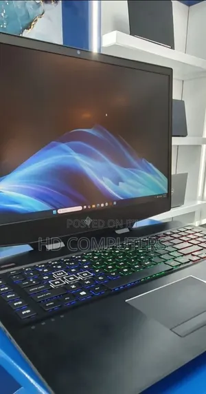 New Laptop HP Omen 17 16GB Intel Core i7 SSD 512GB