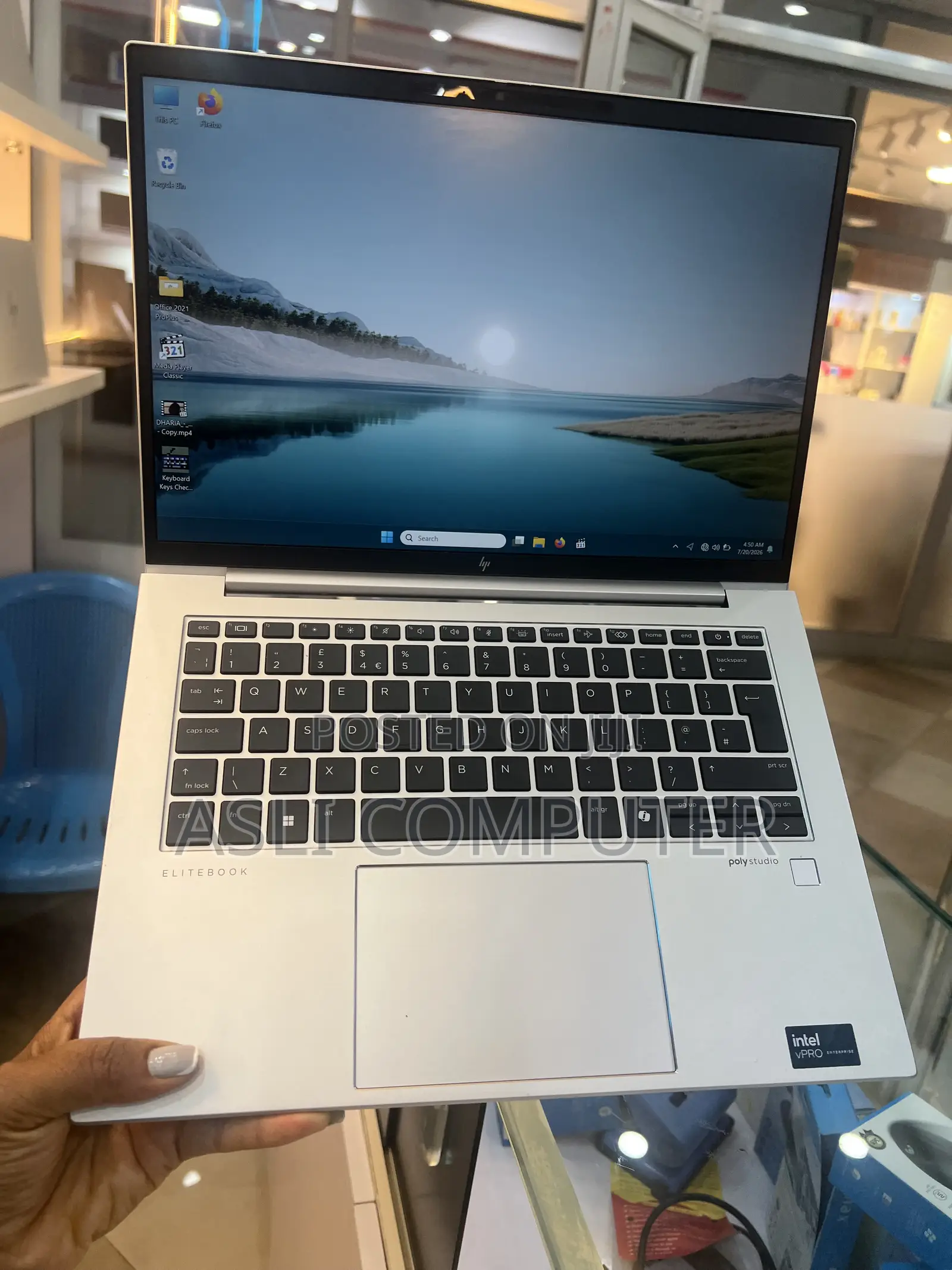 New Laptop HP EliteBook 840 G11 16GB Intel Core Ultra 7 SSD 512GB