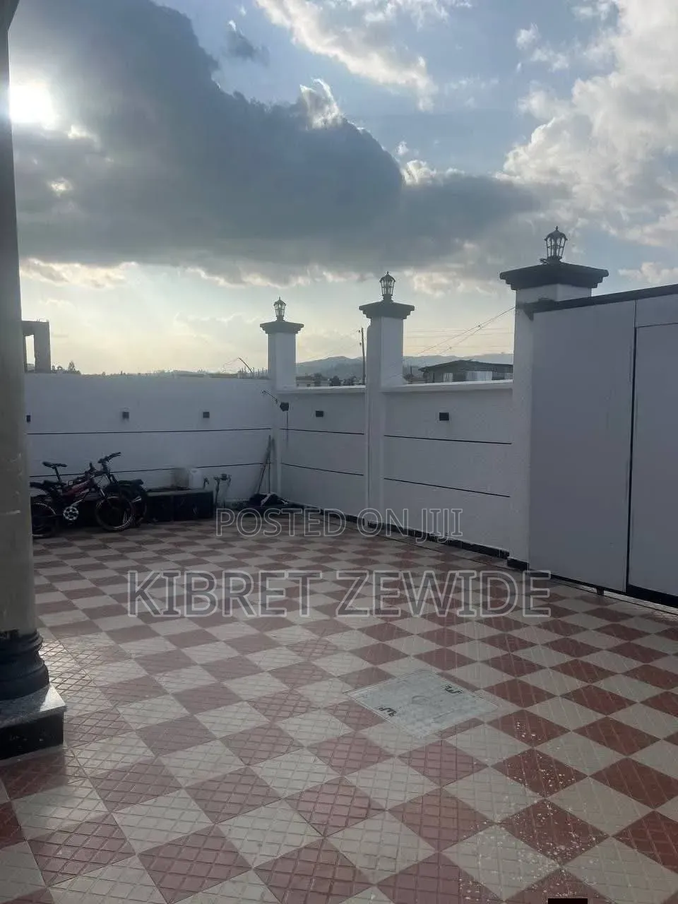 Furnished 6bdrm House in Kibert Zewdie, Yeka for sale