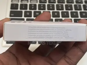 Apple Lighting to USB Cable (Open Box - Like New)