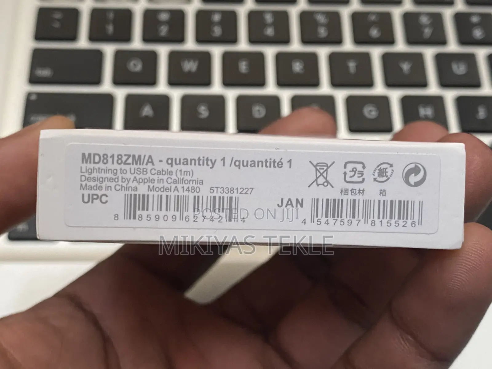 Apple Lighting to USB Cable (Open Box - Like New)