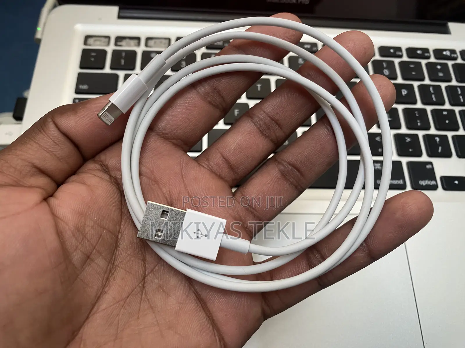 Apple Lighting to USB Cable (Open Box - Like New)