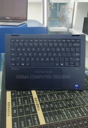 New Laptop HP OmniBook X Flip 14" 16GB Intel Core Ultra 7 SSD 1T