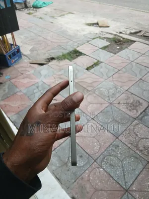 New Samsung Galaxy A06 64 GB Silver