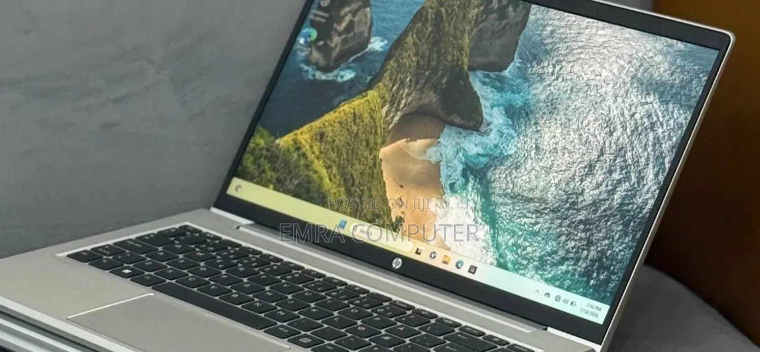 New Laptop HP ProBook 440 G10 8GB Intel Core i3 SSD 256GB