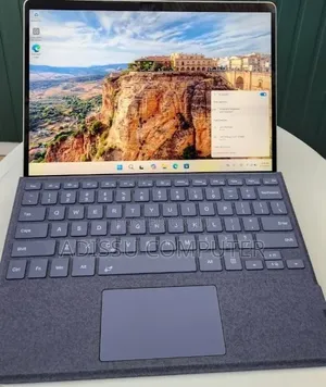 New Laptop Microsoft Surface 16GB Intel Core i7 SSD 512GB