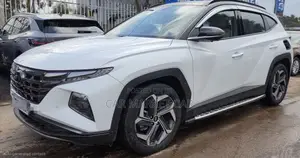 Hyundai Tucson SE 2022 White