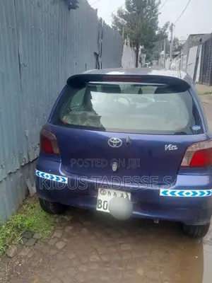 Toyota Vitz 1999 Blue