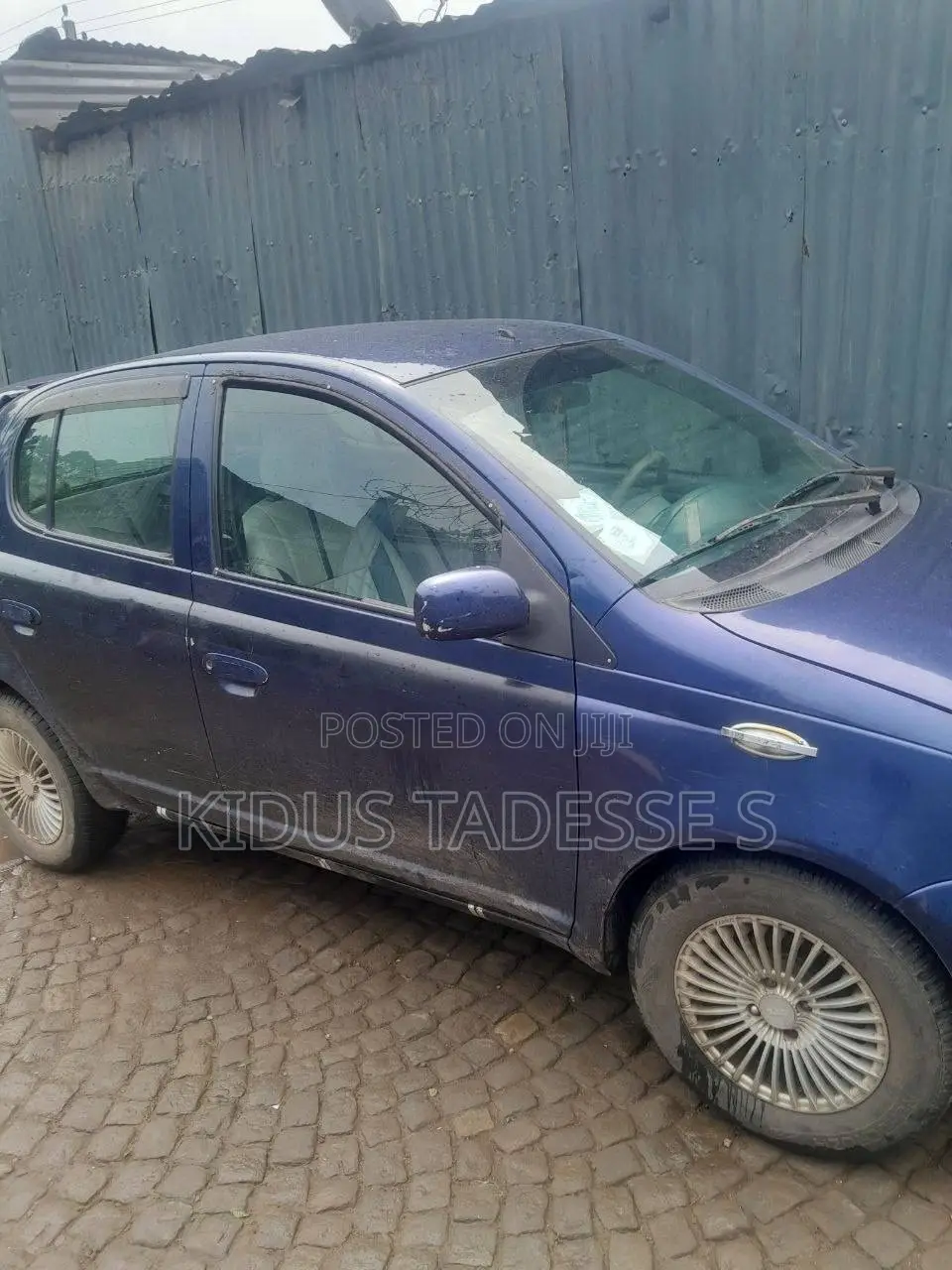 Toyota Vitz 1999 Blue