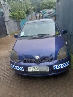 Toyota Vitz 1999 Blue