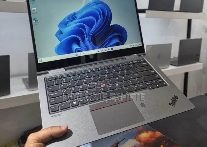 New Laptop Lenovo ThinkPad X1 Yoga 16GB Intel Core i7 SSD 512GB