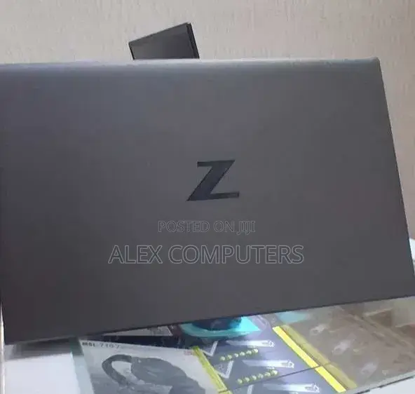 New Laptop HP ZBook 14 16GB Intel Core i7 SSD 512GB