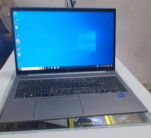 New Laptop HP ZBook 14 16GB Intel Core i7 SSD 512GB