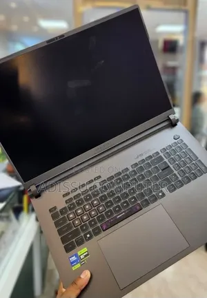 New Laptop Asus ROG Strix G18 32GB Intel Core Ultra 9 SSD 2T
