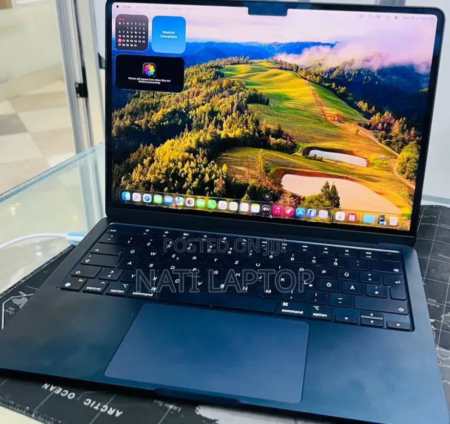 New Laptop Apple MacBook Air 2022 M2 16GB Apple M2 SSD 512GB