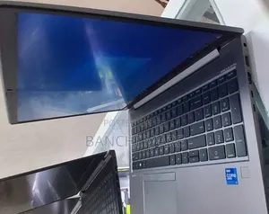 New Laptop HP ZBook 15 16GB Intel Core i7 SSD 512GB