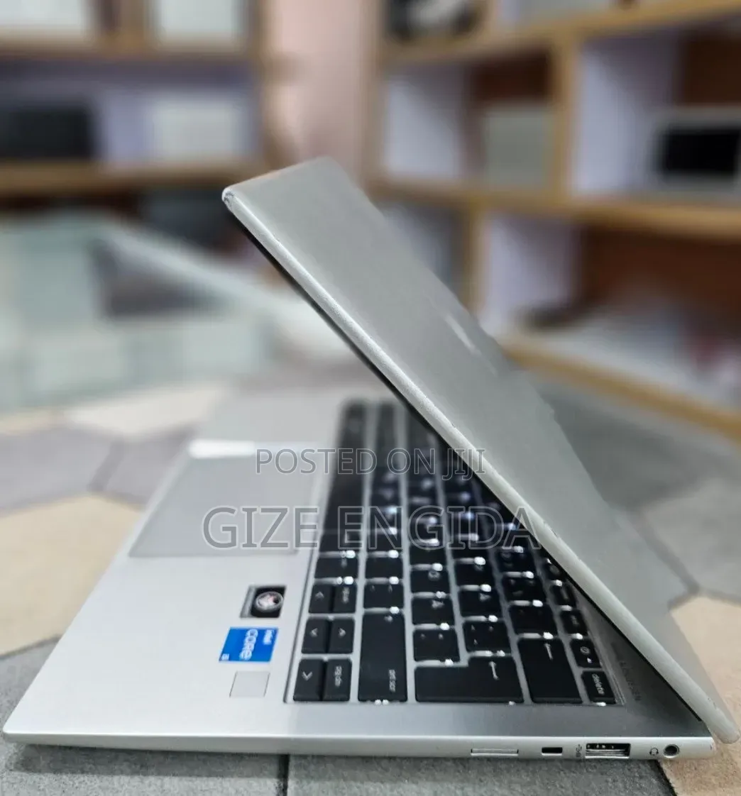 New Laptop HP EliteBook 840 G9 16GB Intel Core i5 SSD 512GB