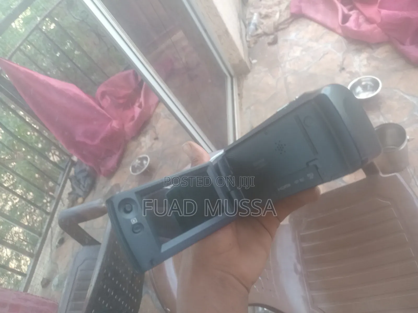 Soney Cx405 Handycam With Exmor R Cmos Sensor