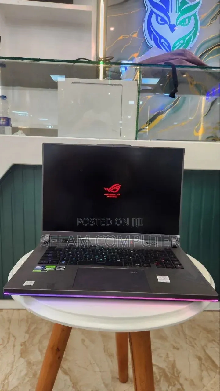New Laptop Asus ROG Strix G16 G614 16GB Intel Core i9 SSD 1T
