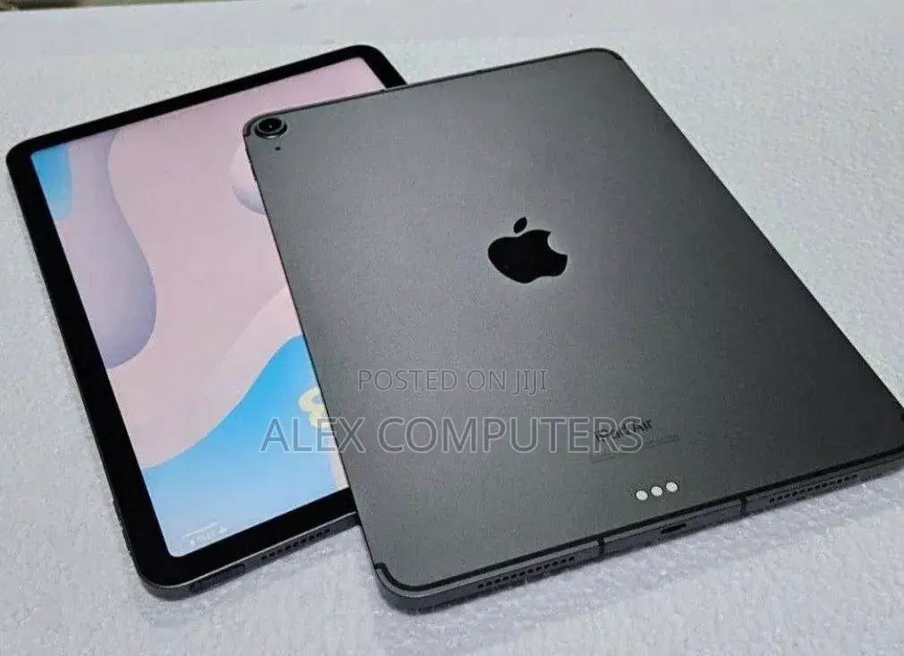 New Apple iPad Air 64 GB Silver