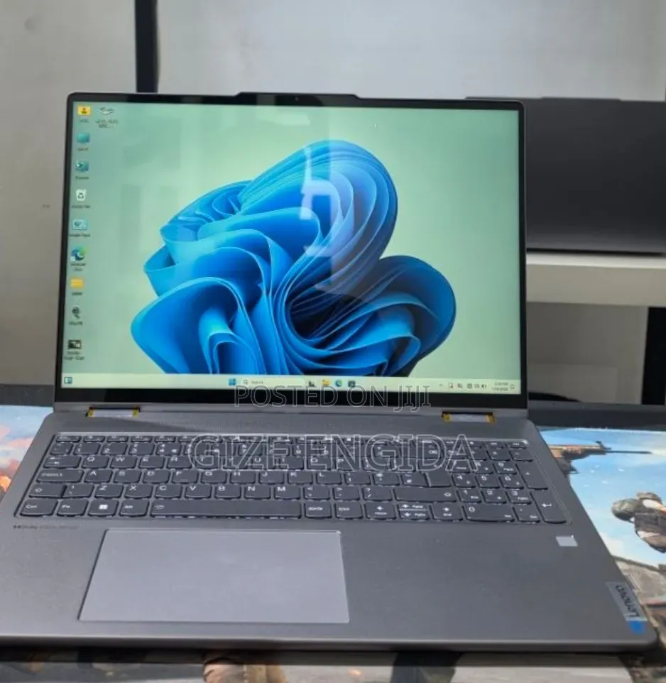 New Laptop Lenovo Yoga 330 16GB AMD Ryzen 7 SSD 512GB