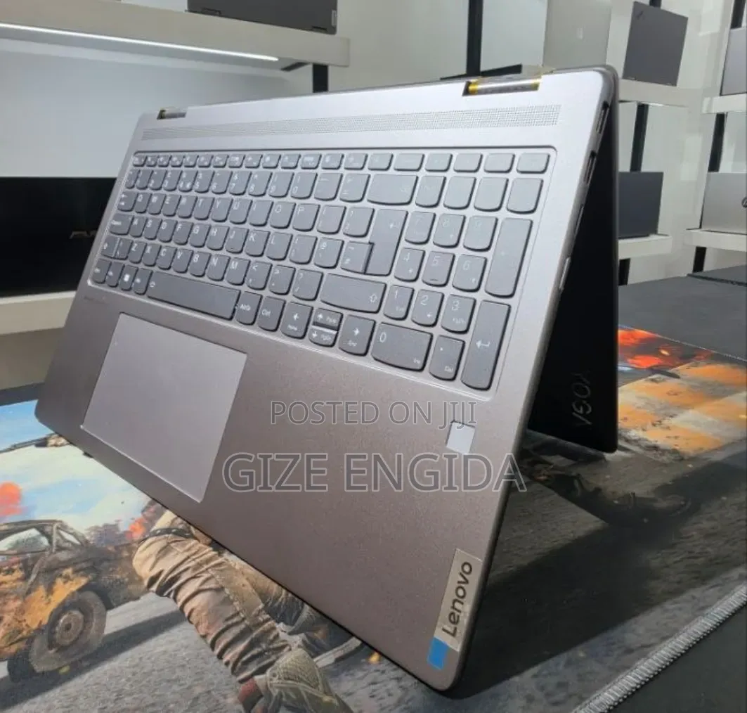 New Laptop Lenovo Yoga 330 16GB AMD Ryzen 7 SSD 512GB