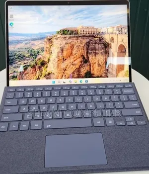 New Laptop Microsoft Surface 16GB Intel Core i7 SSD 512GB