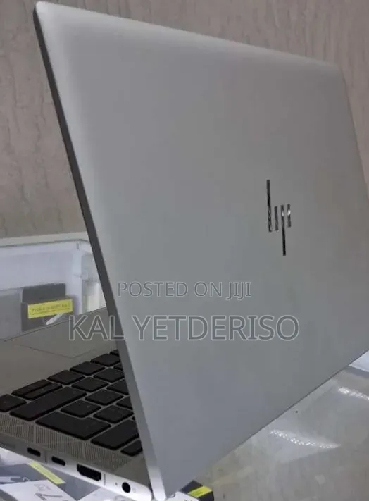New Laptop HP EliteBook 830 G8 16GB AMD Ryzen 5 SSD 512GB