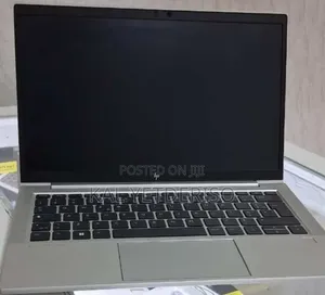 New Laptop HP EliteBook 830 G8 16GB AMD Ryzen 5 SSD 512GB