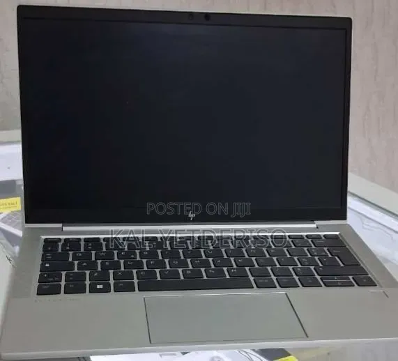 New Laptop HP EliteBook 830 G8 16GB AMD Ryzen 5 SSD 512GB
