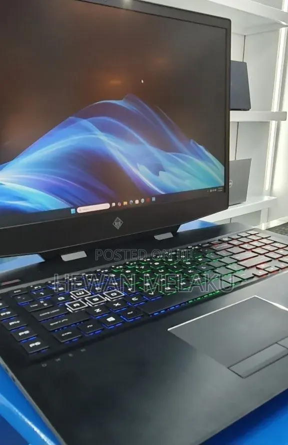 New Laptop HP Omen 17 16GB Intel Core i7 SSD 512GB